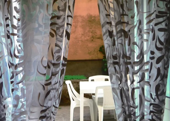 Casavostra 2 לינה וארוחת בוקר רומא