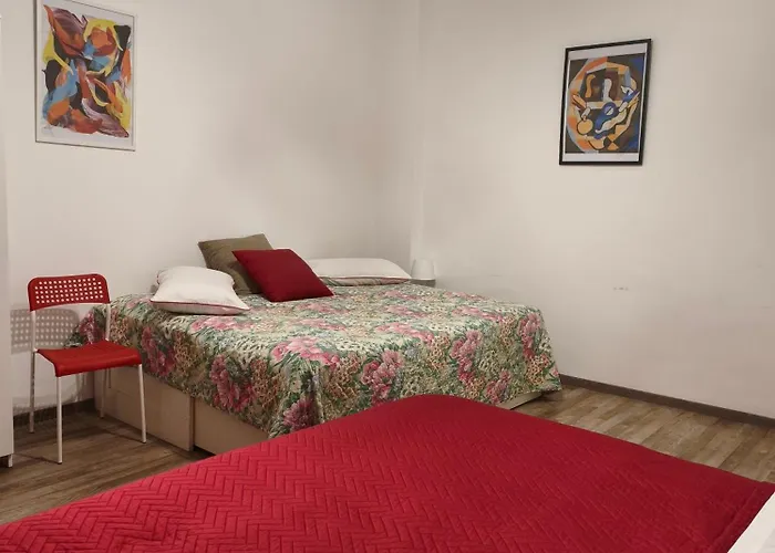 לינה וארוחת בוקר Casavostra 2 *